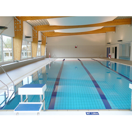 Плитка для бассейнов Interbau Blink Школьный бассейн в Вальтропе