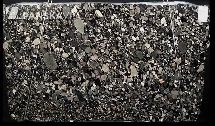Натуральный камень гранит импортный Black Mosaic