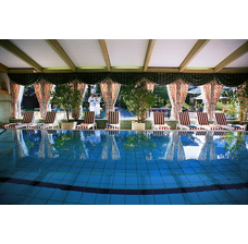 Изображение 2 Плитка для бассейнов Interbau Blink Крытый бассейн в гостинице 4*