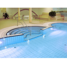 Изображение 2 Плитка для басейнів Interbau Blink Басейн у готелі
