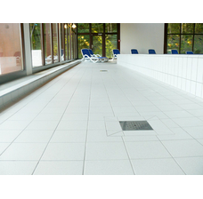 Изображение 16 Плитка для бассейнов Interbau Blink Бассейны крытого типа в оздоровительном центре