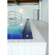 Изображение 17 Плитка для басейнів Interbau Blink Басейни критого типу в оздоровчому центрі